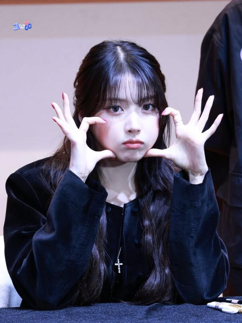 NMIXX (엔믹스) 지우