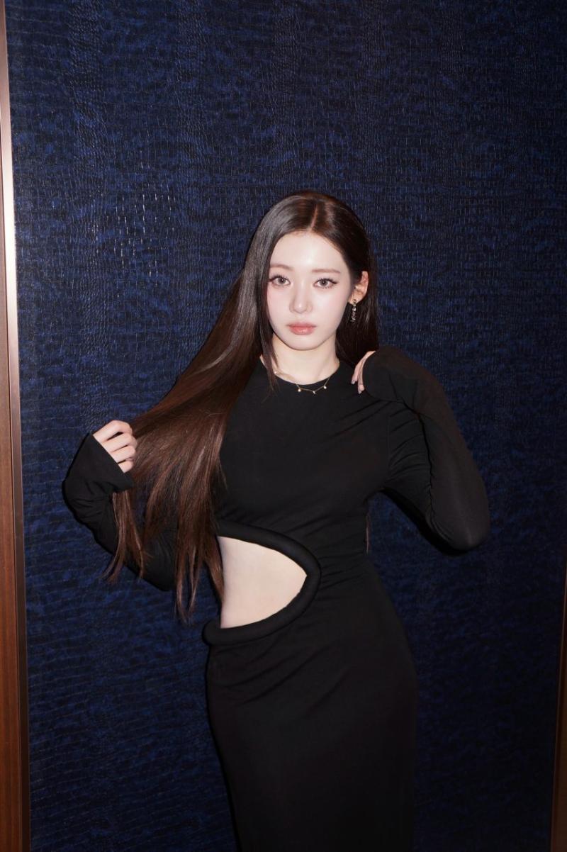 베이비몬스터 로라