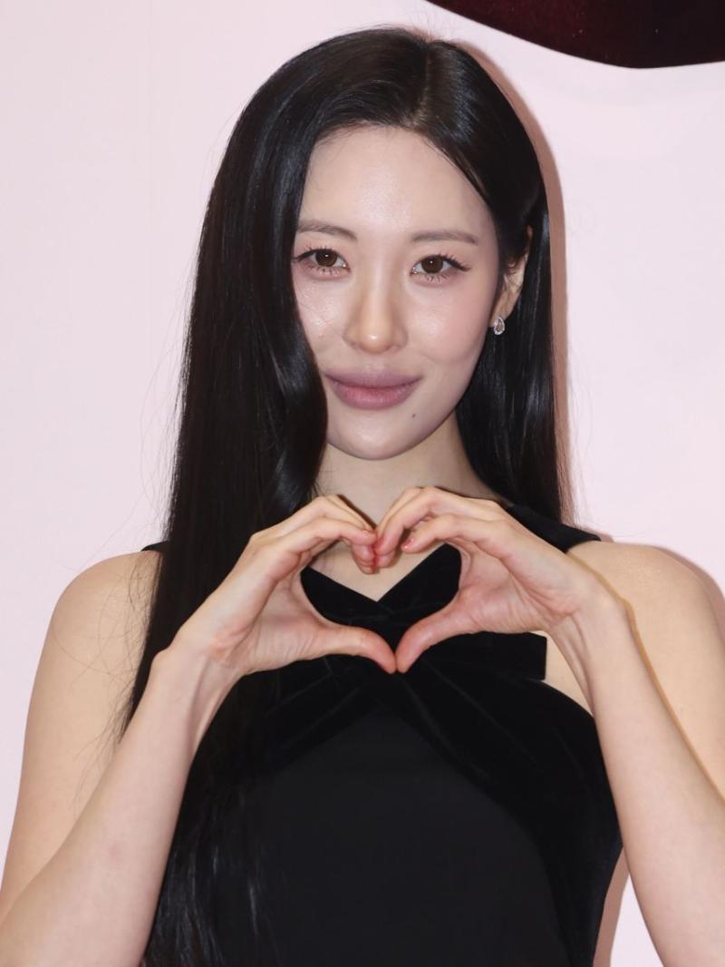 선미 260107 MAC Photowall