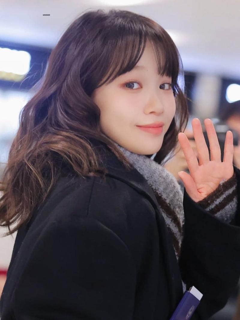 LE SSERAFIM (르세라핌) 김채원