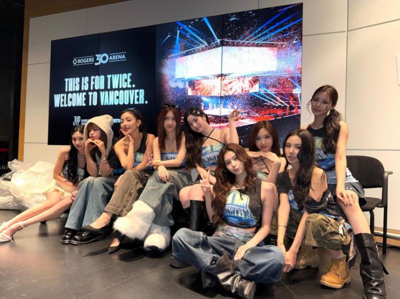 트와이스 TWICE <THIS IS FOR> WORLD TOUR IN VANCOUVER - Day 2