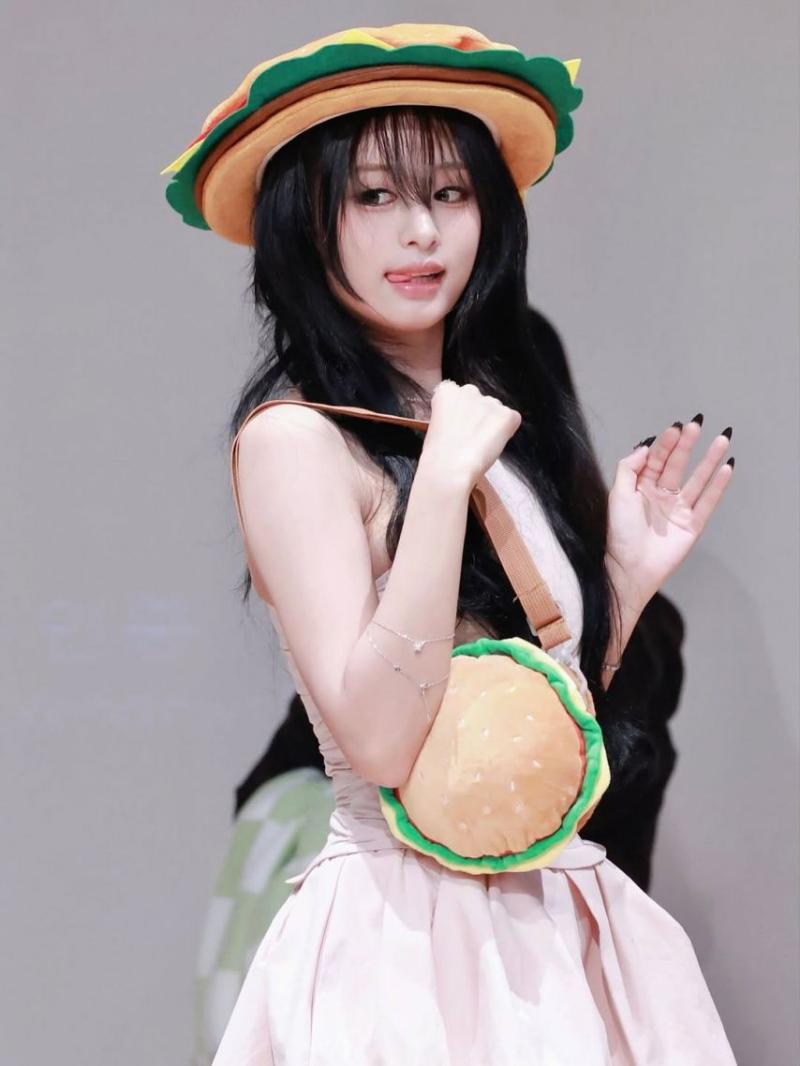 BABYMONSTER (베이비몬스터) 아현