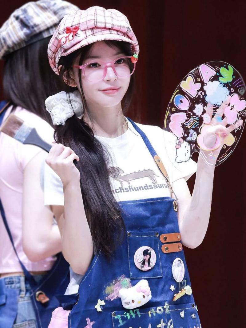 아일릿 (ILLIT) 모카