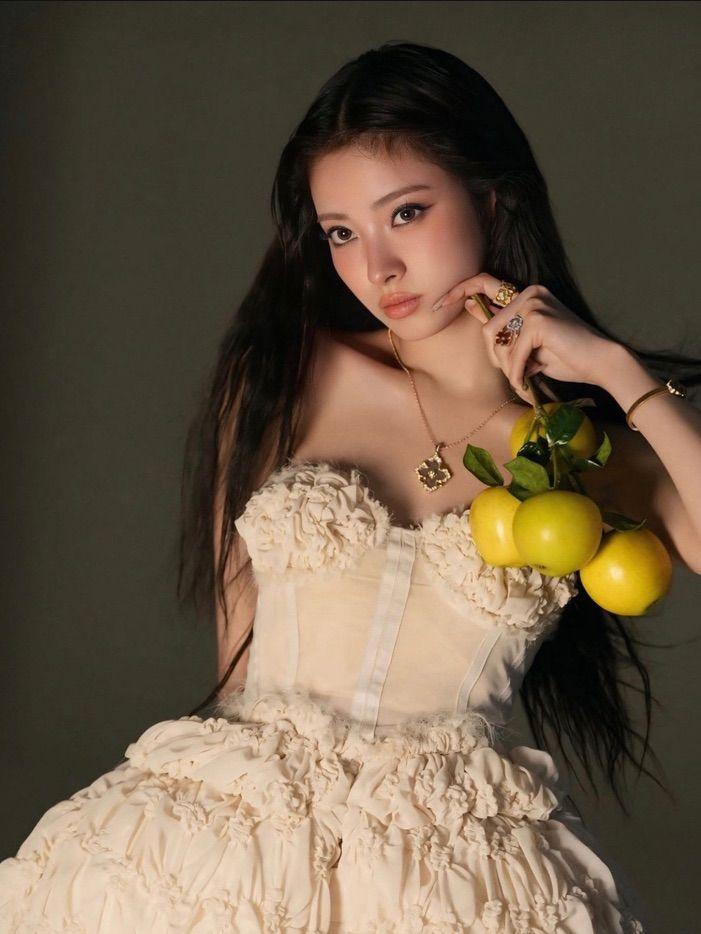 MEOVV (미야오) 안나