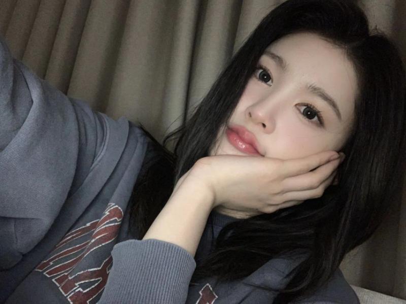 하츠투하츠 에이나