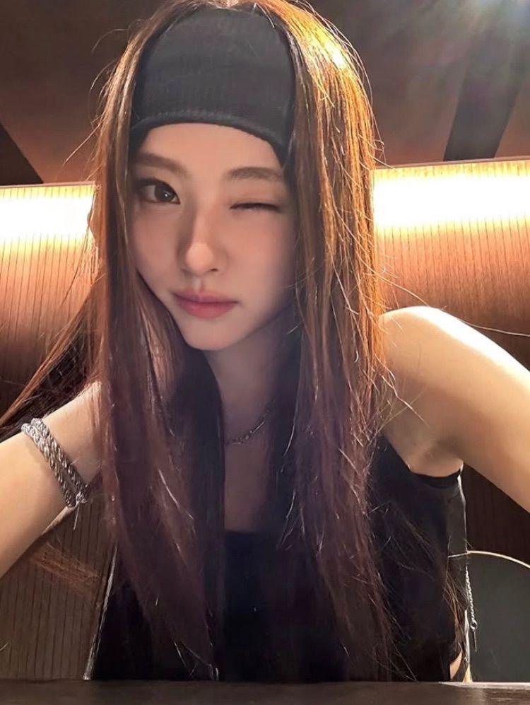 MEOVV (미야오) 안나