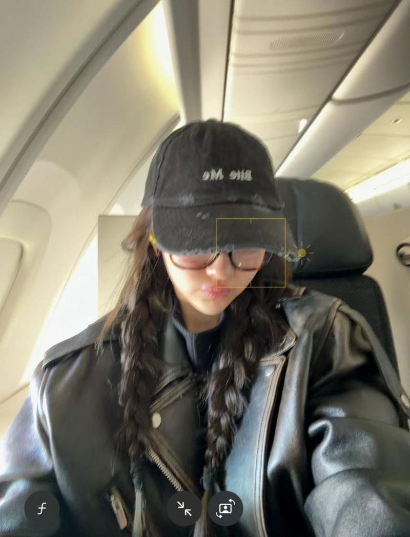 MEOVV (미야오) 엘라