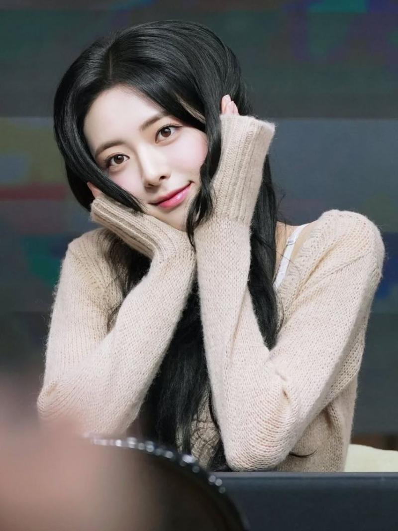 ITZY (있지) 유나