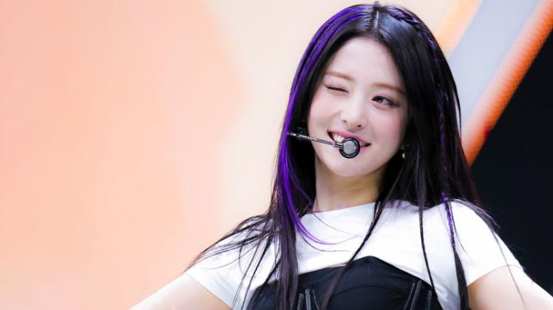 르세라핌 허윤진