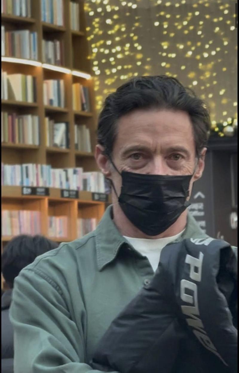 코엑스 별마당도서관에서 목격된 외 국 배우.jpg