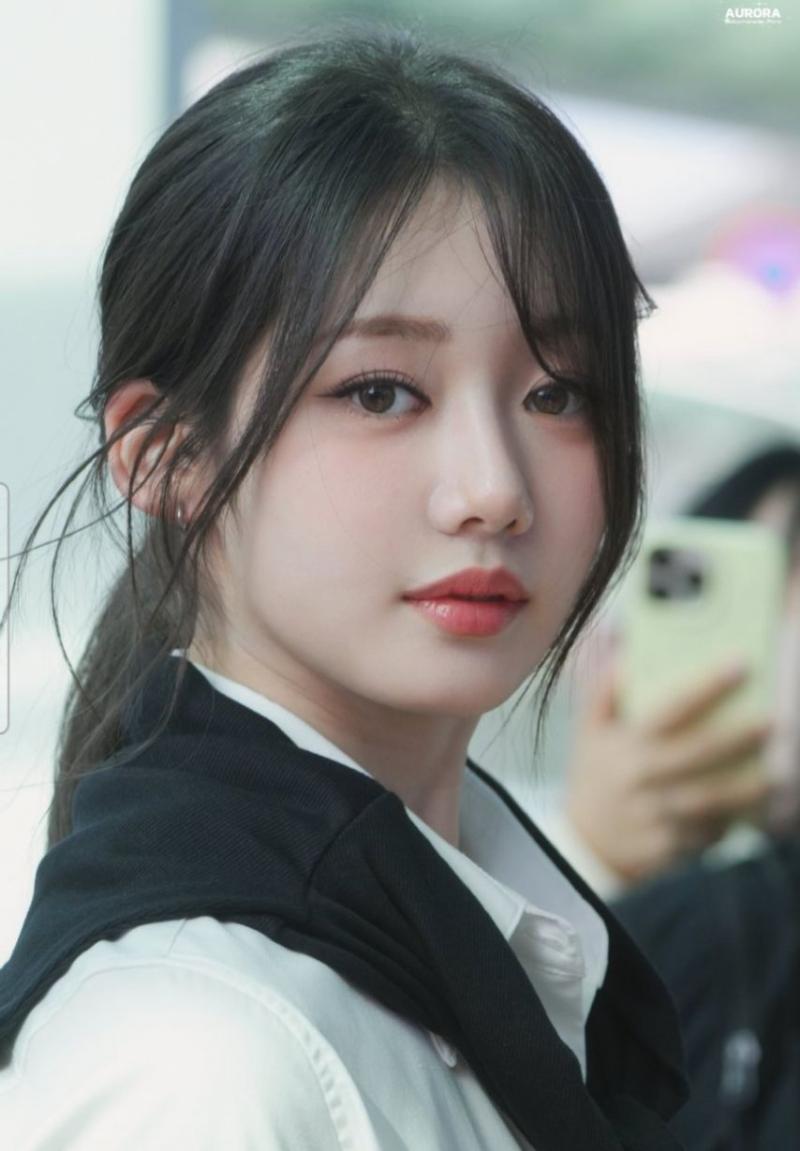 베이비몬스터 로라