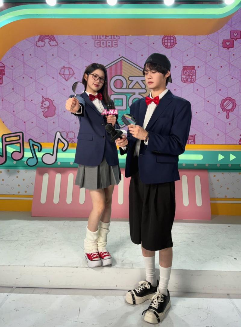 하츠투하츠 에이나