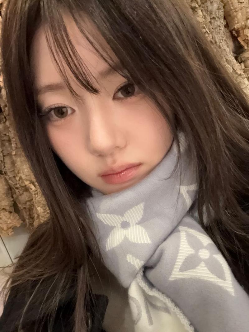 베이비몬스터 로라