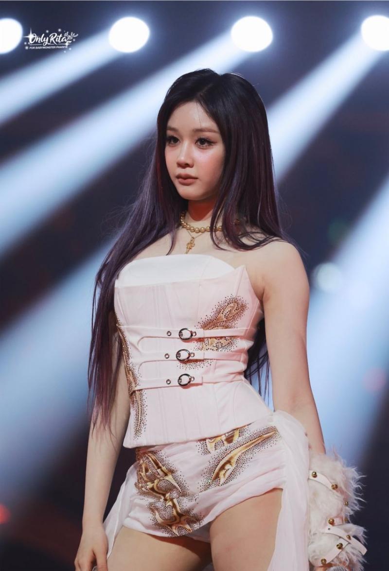 베이비몬스터 파리타