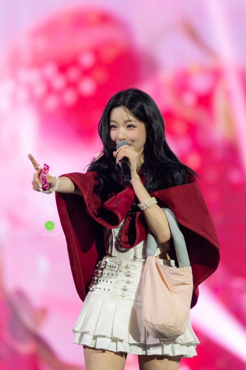 프로미스나인 백지헌