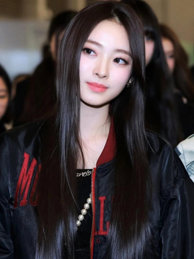 MEOVV (미야오) 안나