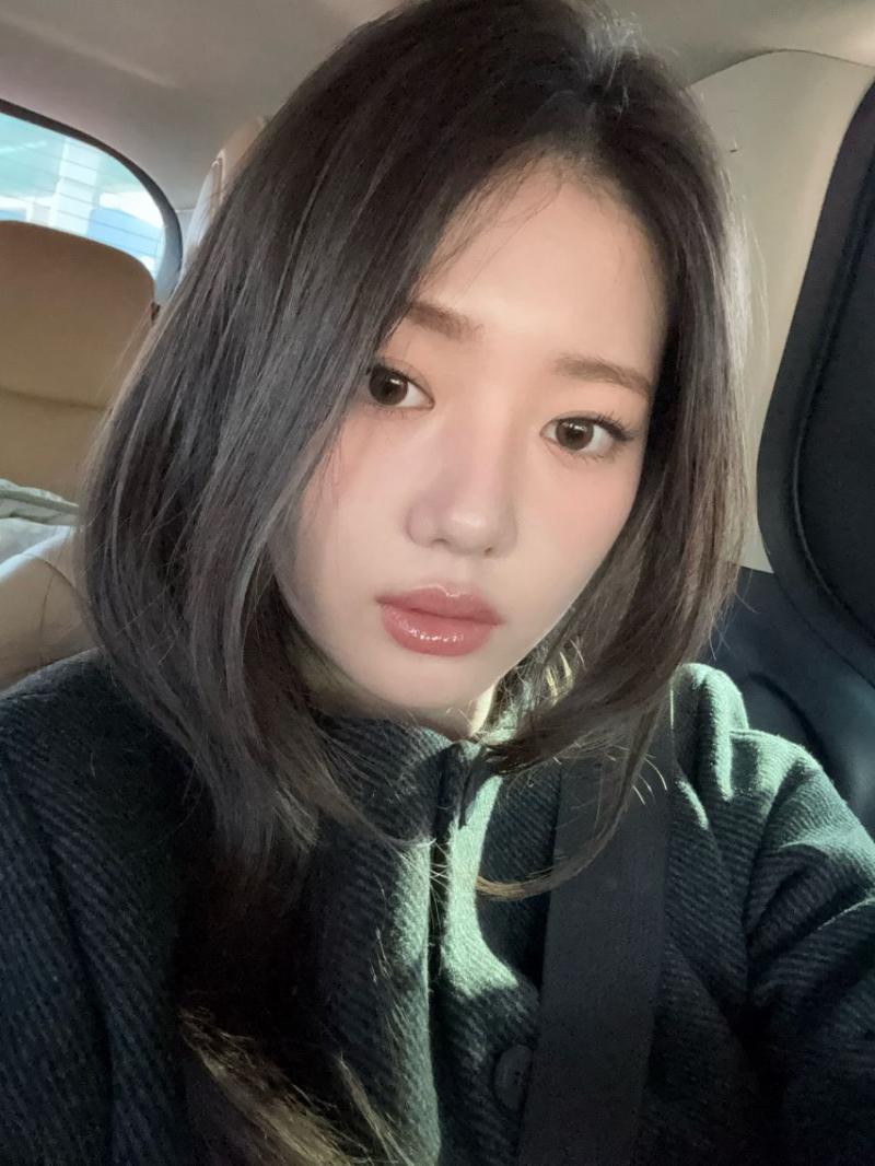 베이비몬스터 로라