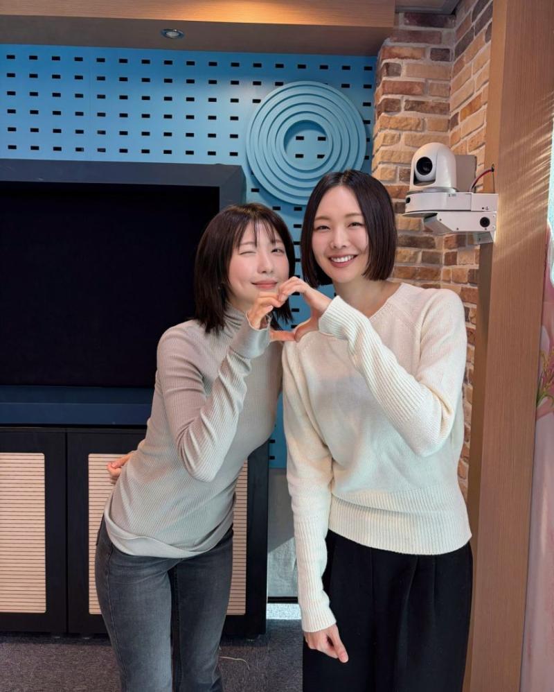 금새록 12시엔주현영