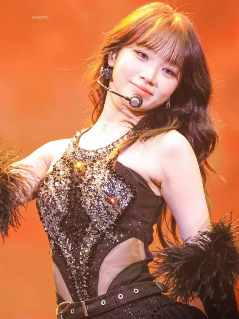 LE SSERAFIM (르세라핌) 김채원