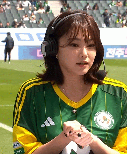 아 맞다 강미나도 있었지.gif