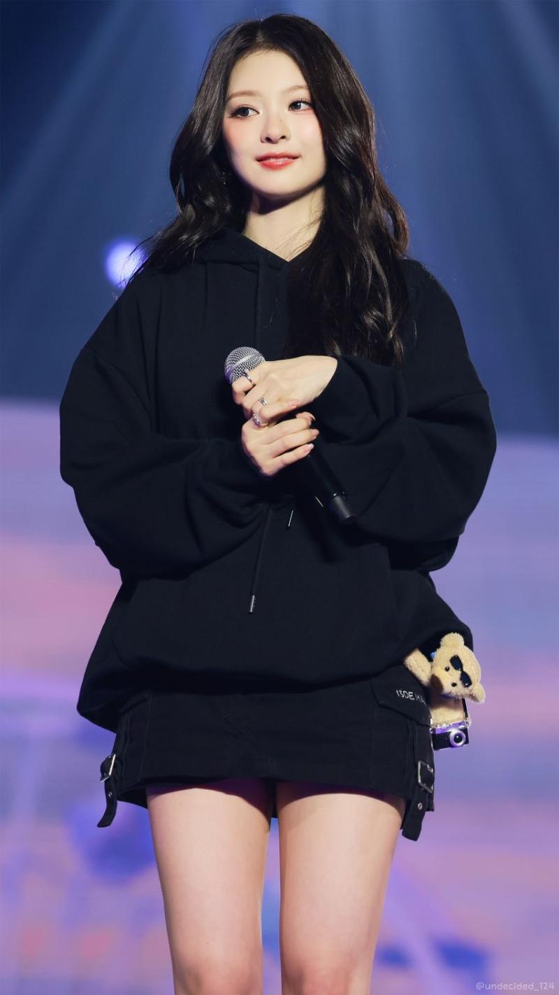 프로미스나인 이나경