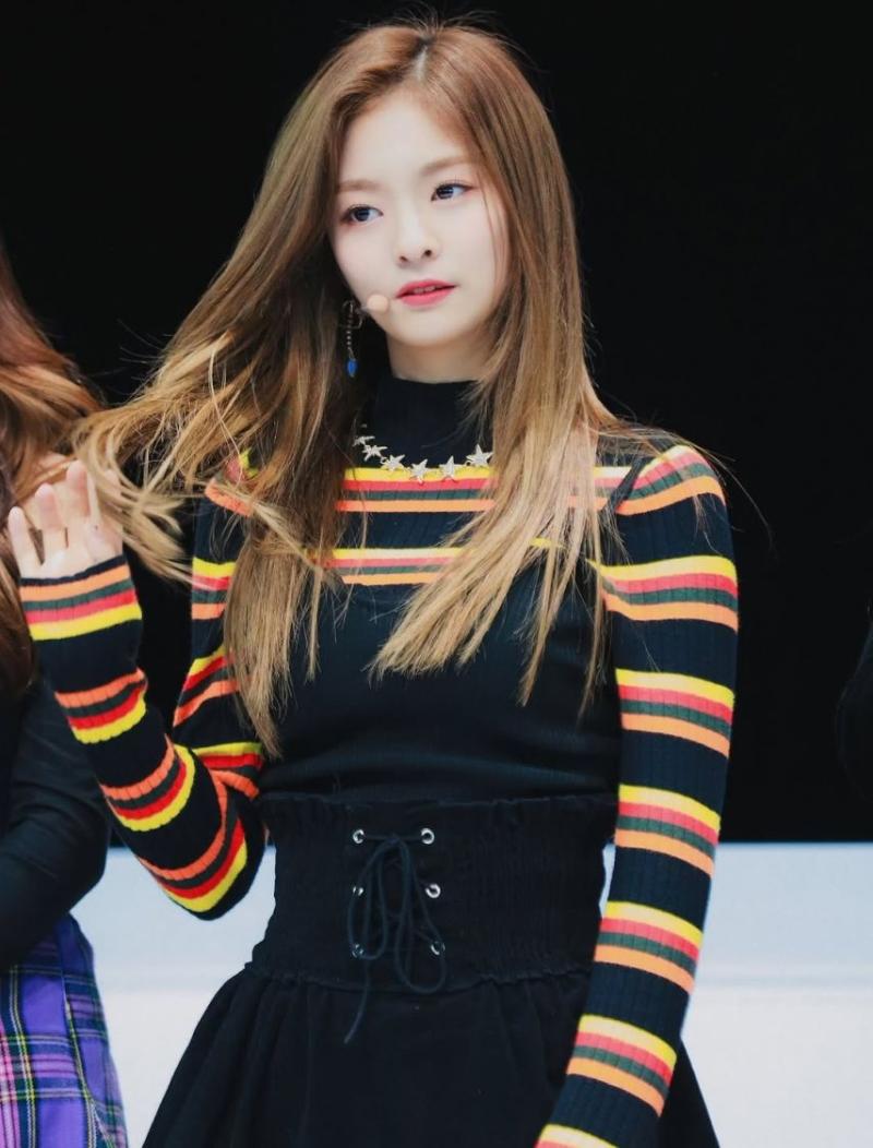 프로미스나인 (fromis_9) 이나경