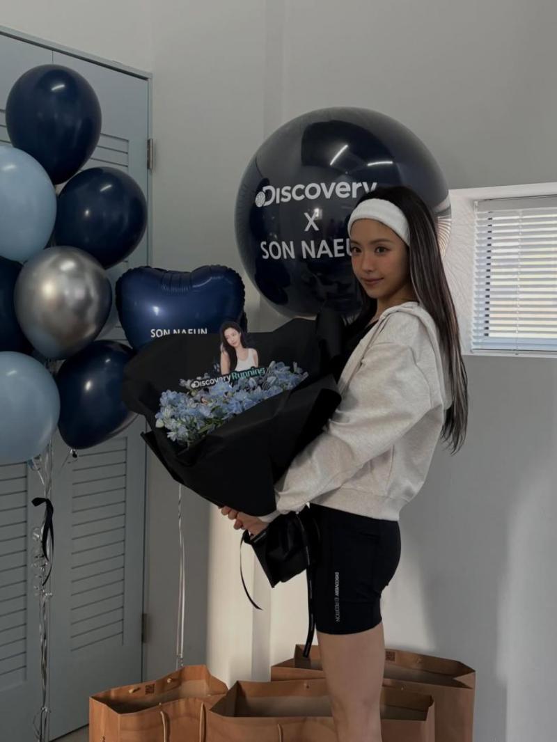 손나은 인스타 업로드.jpg