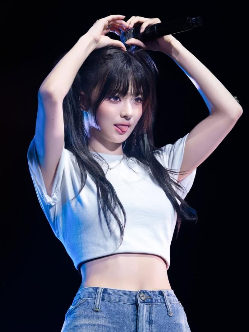 프로미스나인 (fromis_9) 이나경