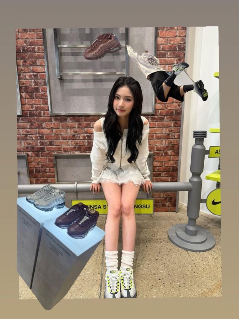 STAYC (스테이씨) 아이사