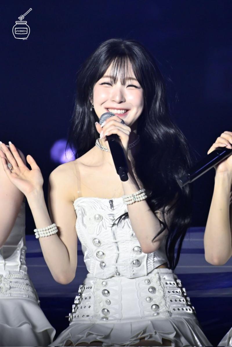 프로미스나인 백지헌