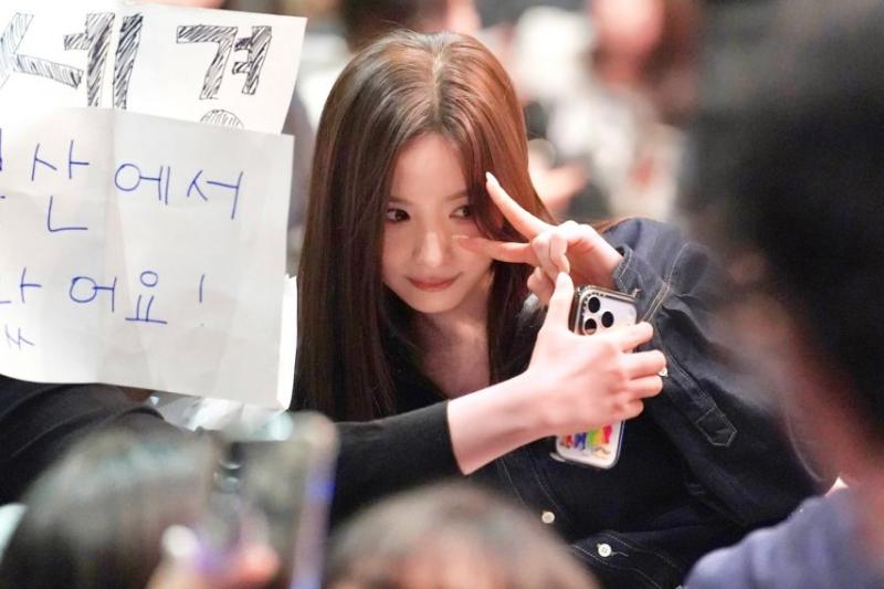 신세경 휴민트 무대인사5