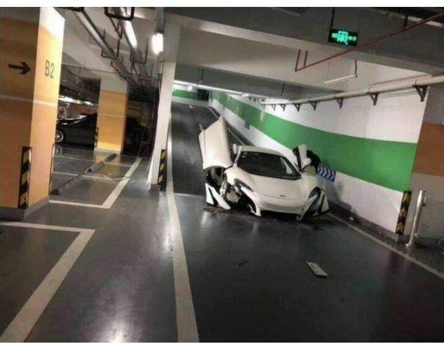 4억 증발 된 사진