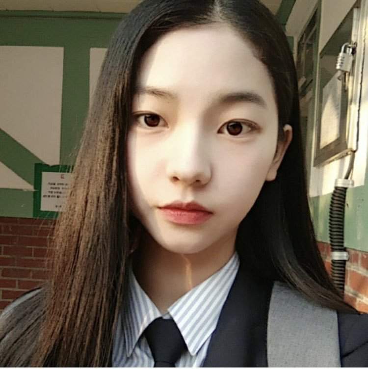 흑역사라는 카리나 여고딩시절 그나마 제일 잘 나온 사진