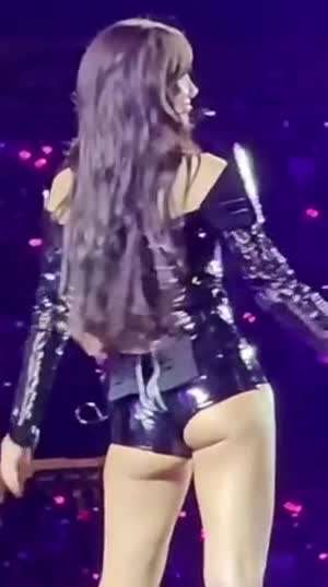 블랙핑크 리사 엉반살.mp4