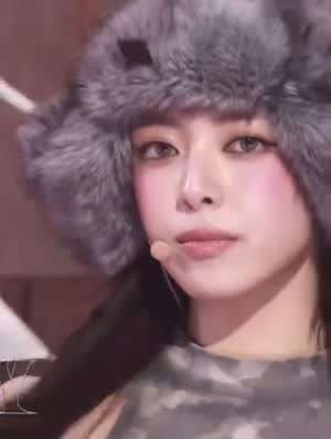 ITZY (있지) 유나