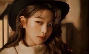 카우걸 아이브 장원영 파파존스 . GIF