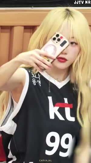 농구장 셀카 찍는 시그니처 지지원 민소매 겨드랑이