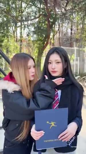 오드유스 써머, 마야