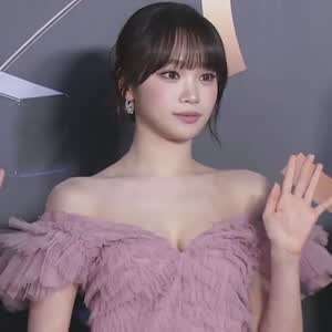 [르세라핌] 직각어깨 쇄골미녀 김채원