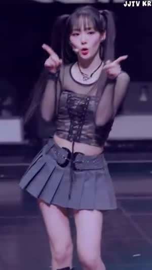 시스루 망사티 밀리터리 튜브탑 트리플에스 윤서연