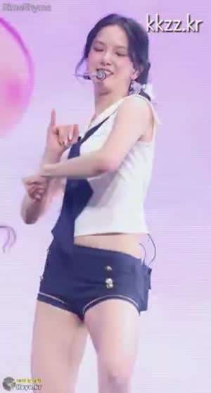 타이트한 뒤태 핏 케플러 최유진