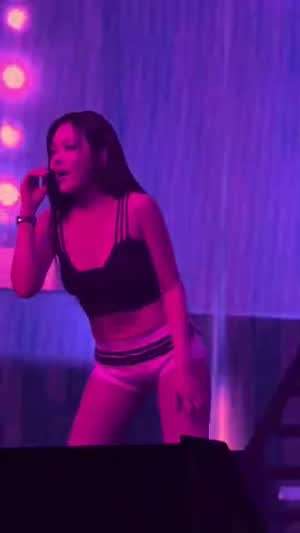 화끈한 비비 (BIBI) 검정 란제리 브라탑 흰 니트 핫팬츠