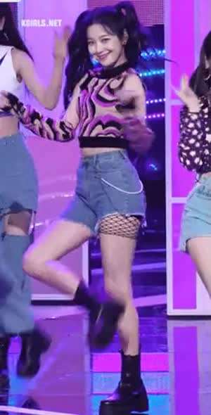 프로미스나인-백지헌