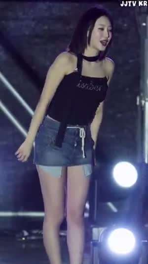 하이키 휘서 투명끈 블랙 튜브탑 주머니 내려온 청치마