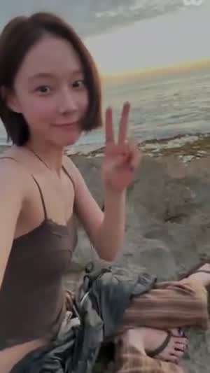 하와이로 휴가 간 윈터 갈색 레이스 끈나시 야드랑이 몽실 가슴골.mp4