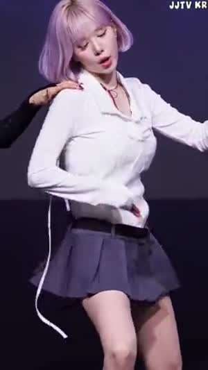 비비지 은하 단발머리 흰니트 회색치마 속바지.mp4