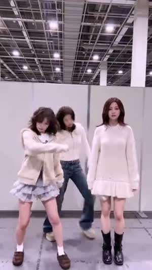 르세라핌 김채원 카즈하 허윤진