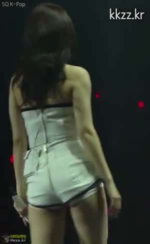 망사 스타킹에 찰진 허벅지 트와이스 나연