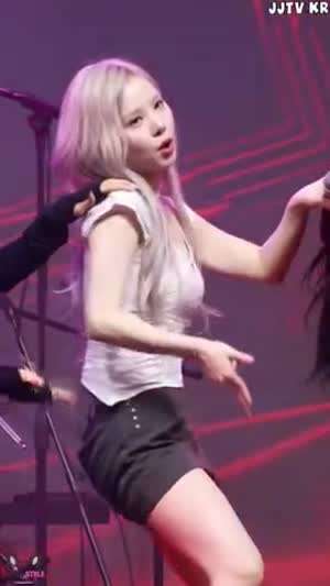 비비지 은하 치마 입고 털어주는 골반