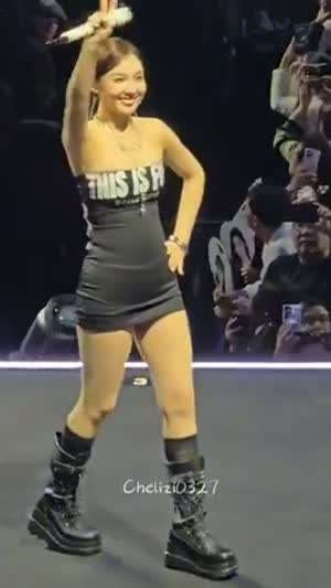 트와이스 나연 슬림 원피스 섹시 몸매